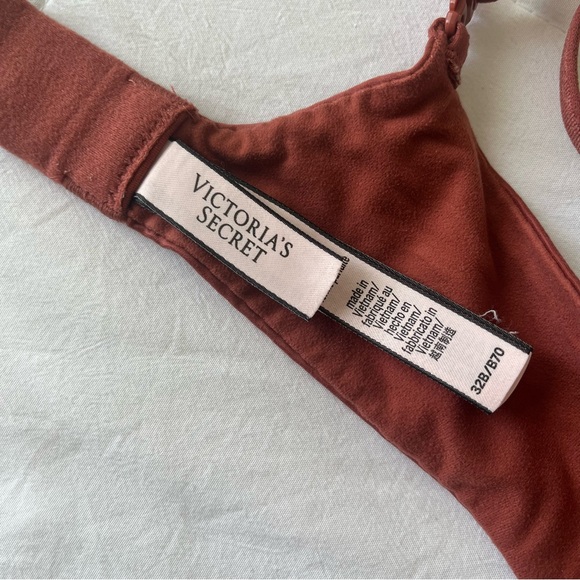 Victoria’s Secret Body Prefect Shape Bra‎ 32b - Picture 3 of 5